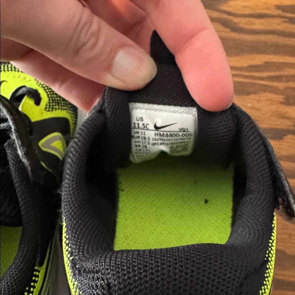 Nike Kids Black and Neon Green Sneakers - Picture 5 of 5